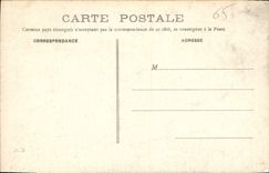 CPA Lourdes Les malades assistant au chemin de Croix 