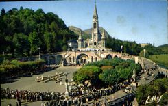 CPA Lourdes La Basilique et le Pic du Jer 