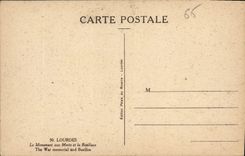 CPA Lourdes Le Monument aux Morts et la Basilique 