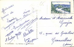 CPA Lourdes La Basilique et les Montagnes 