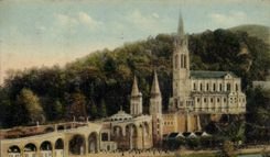 CPA Lourdes La Basilique et le Calvaire 