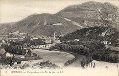 CPA Lourdes Vue generale et le Pic du Jer 