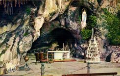 CPA Lourdes La Grotte Miraculeuse 