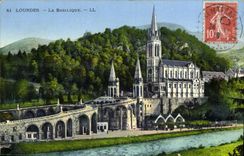 CPA Lourdes La Basilique 