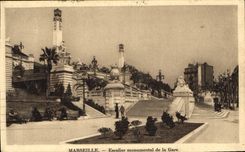 CPA Marseille Escalier monumental de la Gare 