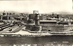 CPA Marseille B du R le Fort Saint Jean et la Cathedrale 