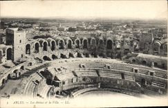 CPA Arles les Arenes et la Ville 