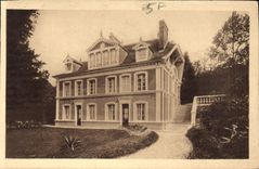 CPA Les Buissonnets Facade et Terrasse Lisieux