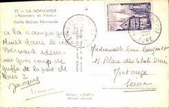 CPA La Normandie Pommiers en Fleurs Vieille Maison Normande 