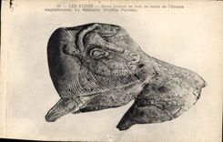 CPA Les Eyzies Bison Sculpte en bois de renne de l'epoque magdalenienne la madeleine fouilles peyron