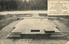 CPA Foret de Compiegne Glairiere de l'Armistice Dalle Commemorative de la Victoire Inaugure le 11 No