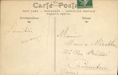 CPA Compiegne vue sur la Place du Chateau et la Ville 