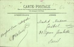 CPA Pierrefonds Le Chateau Vue interieur de la Colonnade de la Cour d'Honneur 