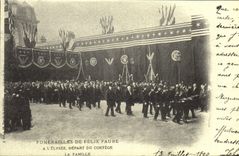 REPRO Funerailles de Felix Faure a l'Elysee depart du Cortege La famille 