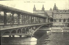 REPRO Paris Viaduc du Metropolitain Metro