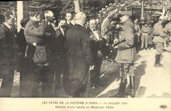REPRO Les Fetes de la Victoire a Paris 14 Juillet 1919 Remise d'une Gerbe au Marechal Foch 