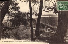 CPA Menton A M En arriere de l'Announciade 