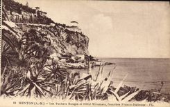 CPA Menton A M les Rochers Rouges et Hotel Miramare frontiere Franco Italienne 