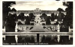 CPA Potsdam Schlob Sanssouci md Terrassen und Goldfischteich 