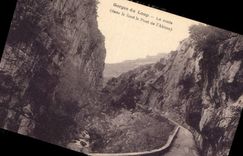 CPA Gorges du Loup la Route dans le Fond le Pont de l'Abime 