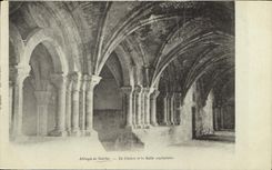 CPA Abbaye de Noirlac le Cloitre et la Salle Caputulaire 