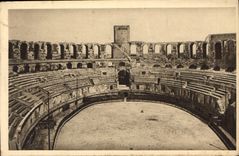 CPA Arles Bouches du Rhone vue generale de l'interieur des Arenes 