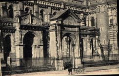 CPA Toulouse Basilique St Sernin Portes 