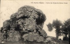 CPA Roche d'Agoux Roches des ruines du Chateau Feodal 