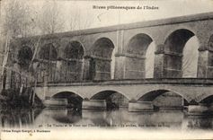 CPA Rives Pittoresque de l'Indre Le Viaduc et le Pont sur l'Indre par Monts 