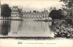 CPA Palais de Fontainebleau l'Etang des Carpes 