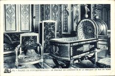 CPA Palais de Fontainebleau le chateau de l'Empereur et le Berceau du Roi de Rome 