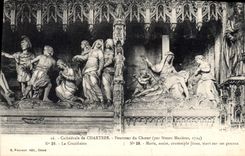 CPA Cathedrale de Chartres Pourtour du Choeur La Crucifixion Marie assise contemple Jesus mort ses g