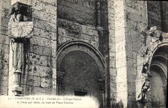 CPA Chartres E et L Cathedrale l'Ange Cadran et l'Ane qui vieille au pied du Vieux Clocher 