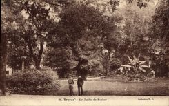 CPA Troyes Le Jardin du Rocher 