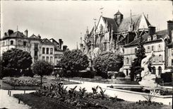 CPA Troyes Aube L'Eglise Saint Urbain parc de la Prefecture 