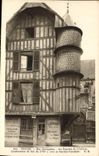 CPA Troyes Rue Champeaux La Tourelle de l'Orfevre Construction de bois du XVII s avec sa tourelle d'