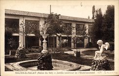 CPA Salies du Salat Heine du Sel Jardin interieur de l'Etablissement 