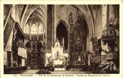 CPA Toulouse Nef de la Cathedrale St Etienne 