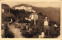 CPA Types Basques Cimetiere et vieilles Tombeau Basques 