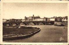 CPA Toulouse Le Pont Neuf La Garonne et la Prairie des Filtres 