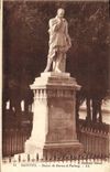 CPA Saintes Statue de Bernard Palissy 