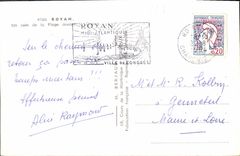 CPA Royan Un coin de la Plage devant le Casino