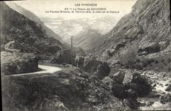 CPA Le Chaos de Gavarnie Le Fausse Breche le Tailion et le Casque 