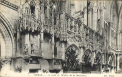 CPA Troyes  Le Jube de l'Eglise de la Madeleine 