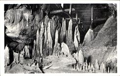 CPA Les Pyrenees Les Grottes de Betharram Les Larmes figees 