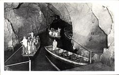 CPA Les Pyrenees Les Grottes de Betharram Le Debarcadere de lu riviere 