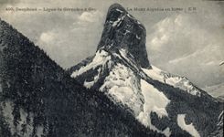 CPA Dauphine Ligne de Grenoble a Gap Le Mont Aiguille en hiver 
