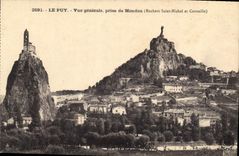CPA Le Puy Vue generale prise de Mondon Rochers Saint Michel et Corneille 