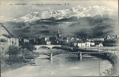 CPA Grenoble Panorama des Quais et les Alpes 
