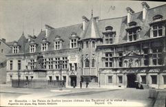 CPA Grenoble Le Palais de Justice at la statue de Bayard 